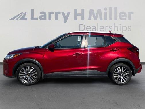2022 Nissan Kicks SV