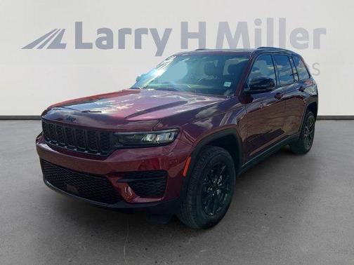 2025 Jeep Grand Cherokee Laredo
