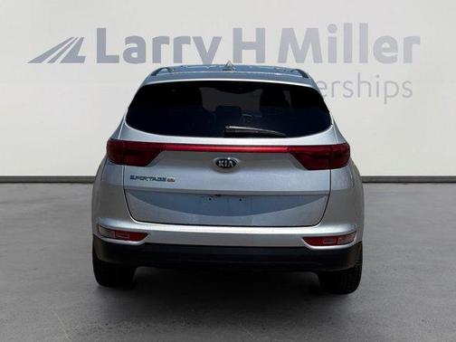 Sparkling Silver 2018 Kia Sportage LX