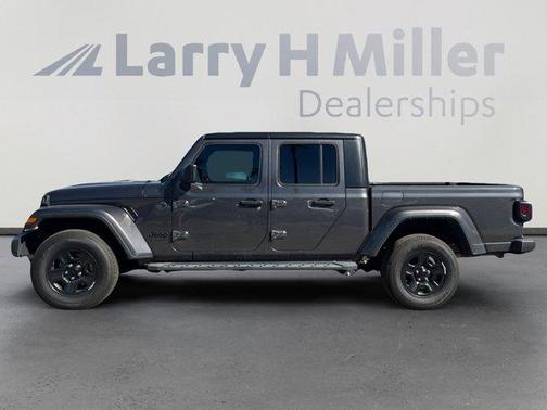 2022 Jeep Gladiator Sport