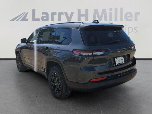 2025 Jeep Grand Cherokee L Laredo