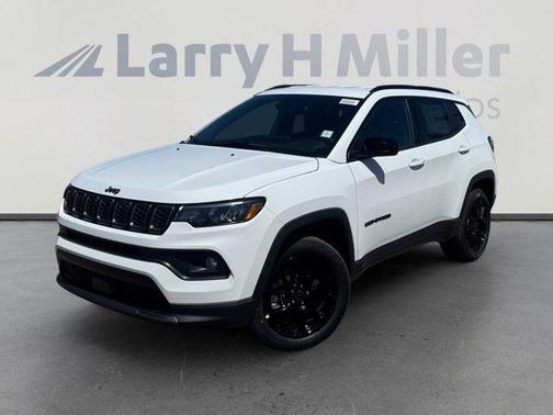 Bright White Clearcoat 2026 Jeep Compass Latitude