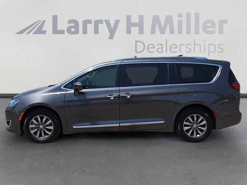 2020 Chrysler Pacifica Touring-L Plus