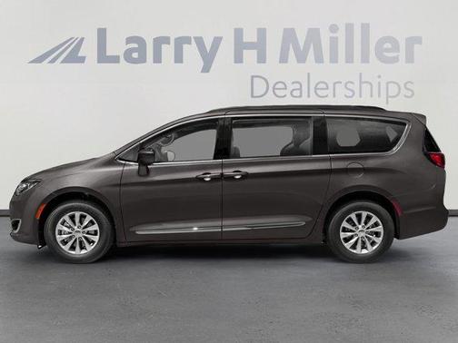 2020 Chrysler Pacifica Touring-L Plus
