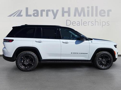 2025 Jeep Grand Cherokee 4xe Trailhawk