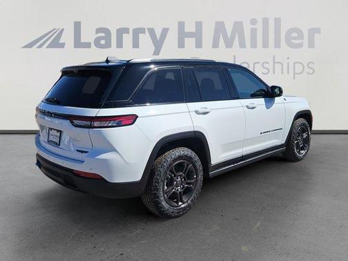 2025 Jeep Grand Cherokee 4xe Trailhawk