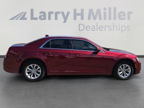 2023 Chrysler 300 Touring