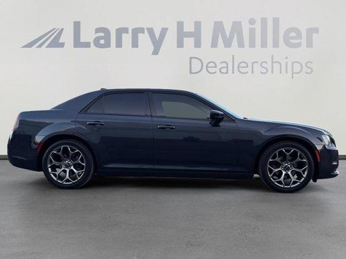 2018 Chrysler 300 Touring