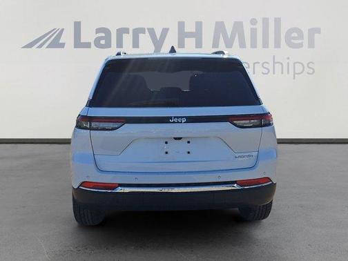 2023 Jeep Grand Cherokee Laredo