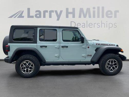 Earl Clearcoat 2024 Jeep Wrangler Rubicon