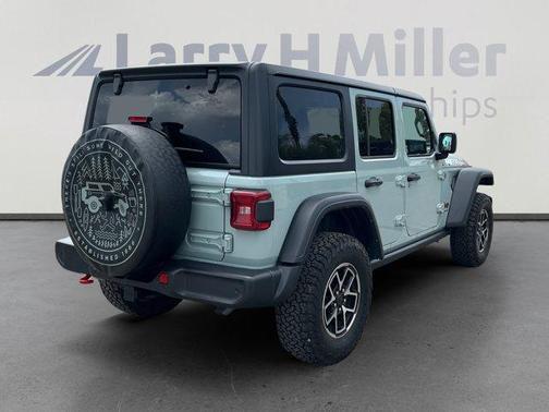 Earl Clearcoat 2024 Jeep Wrangler Rubicon