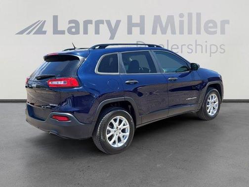 2016 Jeep Cherokee Sport