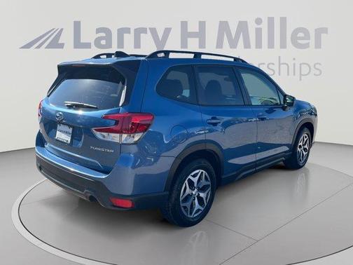 Horizon Blue Pearl 2024 Subaru Forester Premium