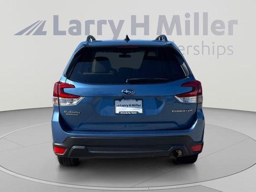 Horizon Blue Pearl 2024 Subaru Forester Premium