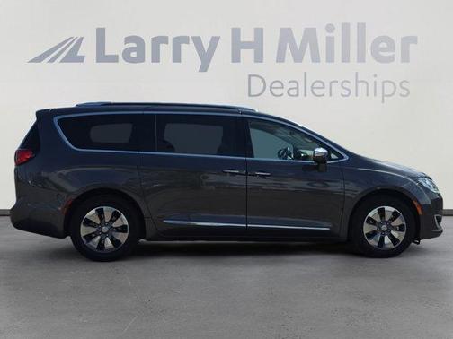 2019 Chrysler Pacifica Hybrid Limited