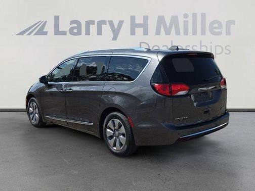 2019 Chrysler Pacifica Hybrid Limited