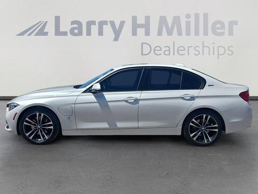 2018 BMW 330e iPerformance