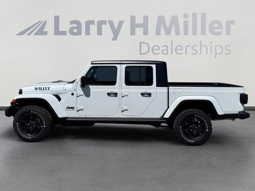 Bright White Clearcoat 2026 Jeep Gladiator Sport