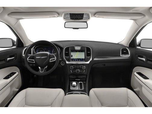 2020 Chrysler 300 Touring