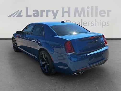 2020 Chrysler 300 Touring
