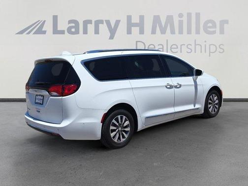 2020 Chrysler Pacifica Touring-L Plus