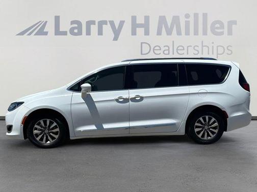 2020 Chrysler Pacifica Touring-L Plus