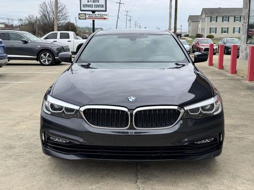 2018 BMW 530 530i
