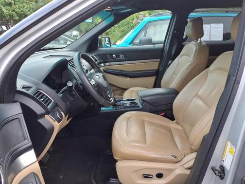 2016 Ford Explorer Base