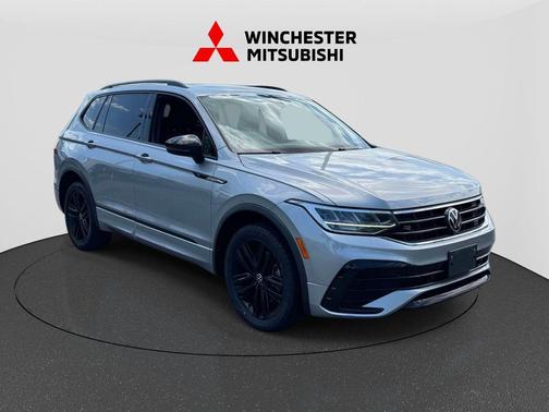 Silver Metallic 2022 Volkswagen Tiguan 2.0T SE R-Line Black 4MOTION