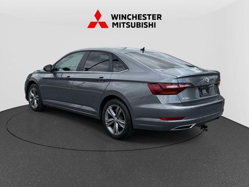 Platinum Gray Metallic 2019 Volkswagen Jetta 1.4T R-Line