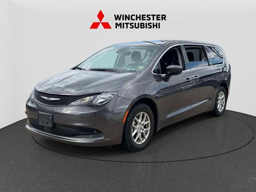 Granite Crystal Metallic Clearcoat 2023 Chrysler Voyager LX