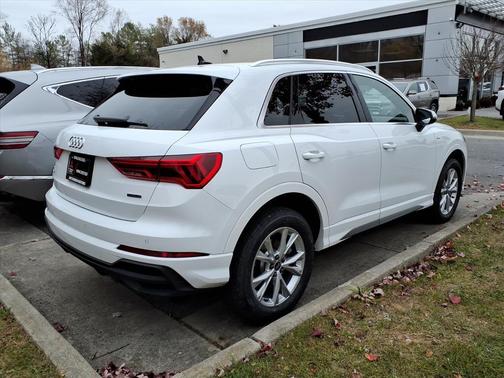 2025 Audi Q3 Premium 45 TFSI S line quattro Tiptronic