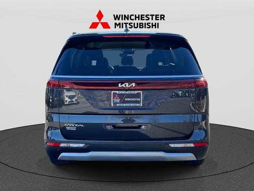 2024 Kia Carnival LX