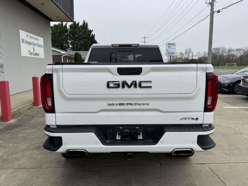 Summit White 2021 GMC Sierra 1500 AT4