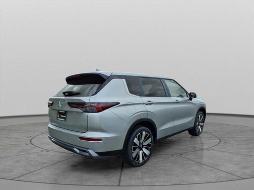 2025 Mitsubishi Outlander SE 2.5 2WD