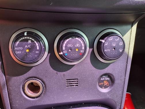 2011 Nissan Rogue SV