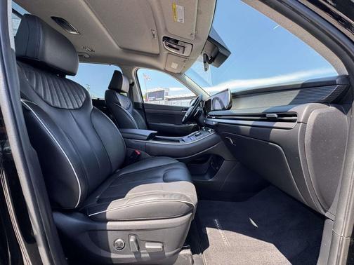 Abyss Black Pearl 2023 Hyundai PALISADE Limited