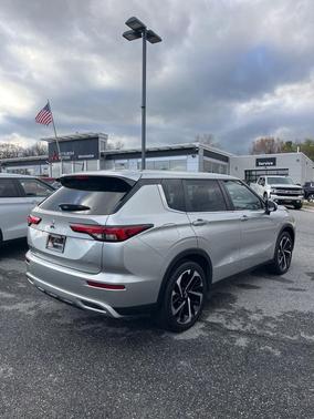 2022 Mitsubishi Outlander SE