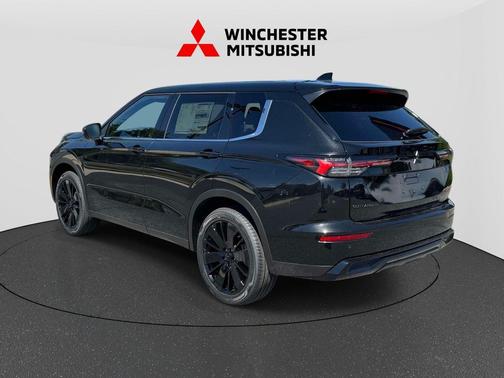 Black Diamond 2026 Mitsubishi Outlander LE 1.5T S-AWC