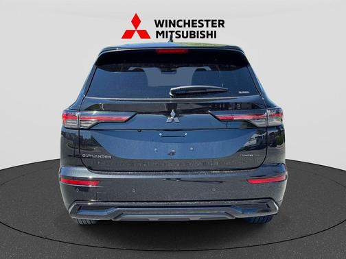 Black Diamond 2026 Mitsubishi Outlander LE 1.5T S-AWC