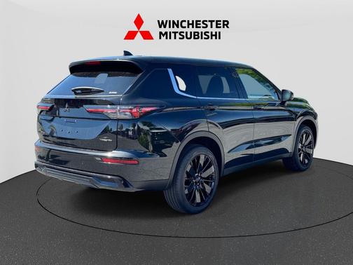 Black Diamond 2026 Mitsubishi Outlander LE 1.5T S-AWC