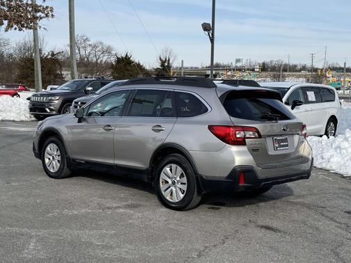 2018 Subaru Outback 2.5i Premium