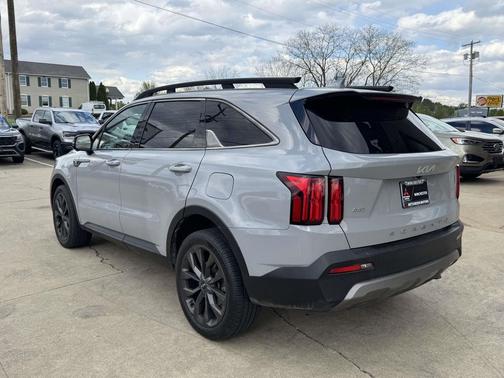 2022 Kia Sorento SX