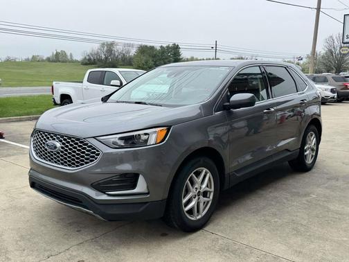 Gray Metallic 2024 Ford Edge SEL