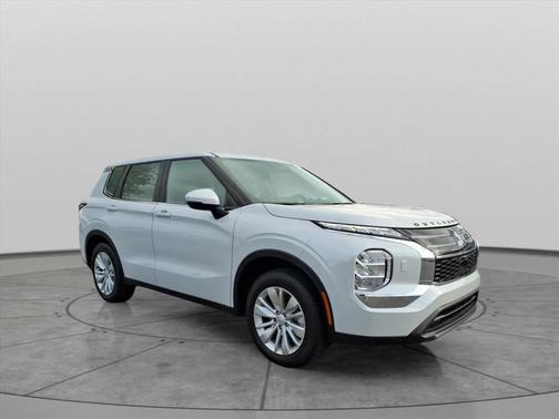 2025 Mitsubishi Outlander ES 2.5 S-AWC