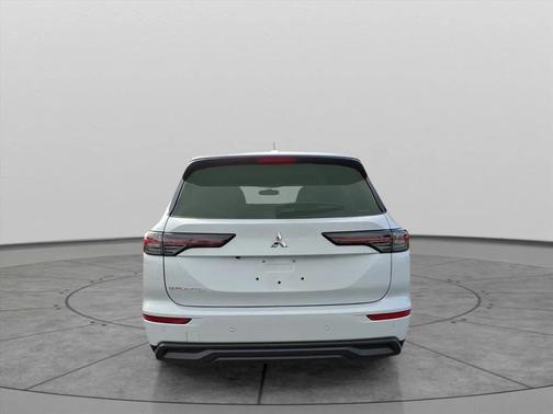 2025 Mitsubishi Outlander ES 2.5 S-AWC