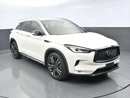 2022 INFINITI QX50 LUXE AWD