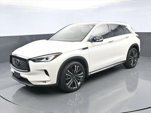 2022 INFINITI QX50 LUXE AWD
