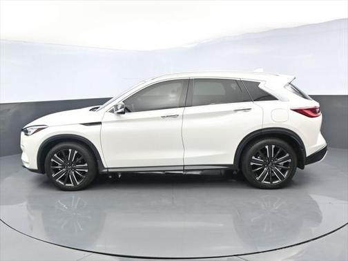 2022 INFINITI QX50 LUXE AWD