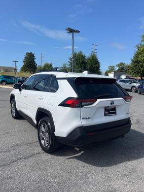 2023 Toyota RAV4 Hybrid XLE